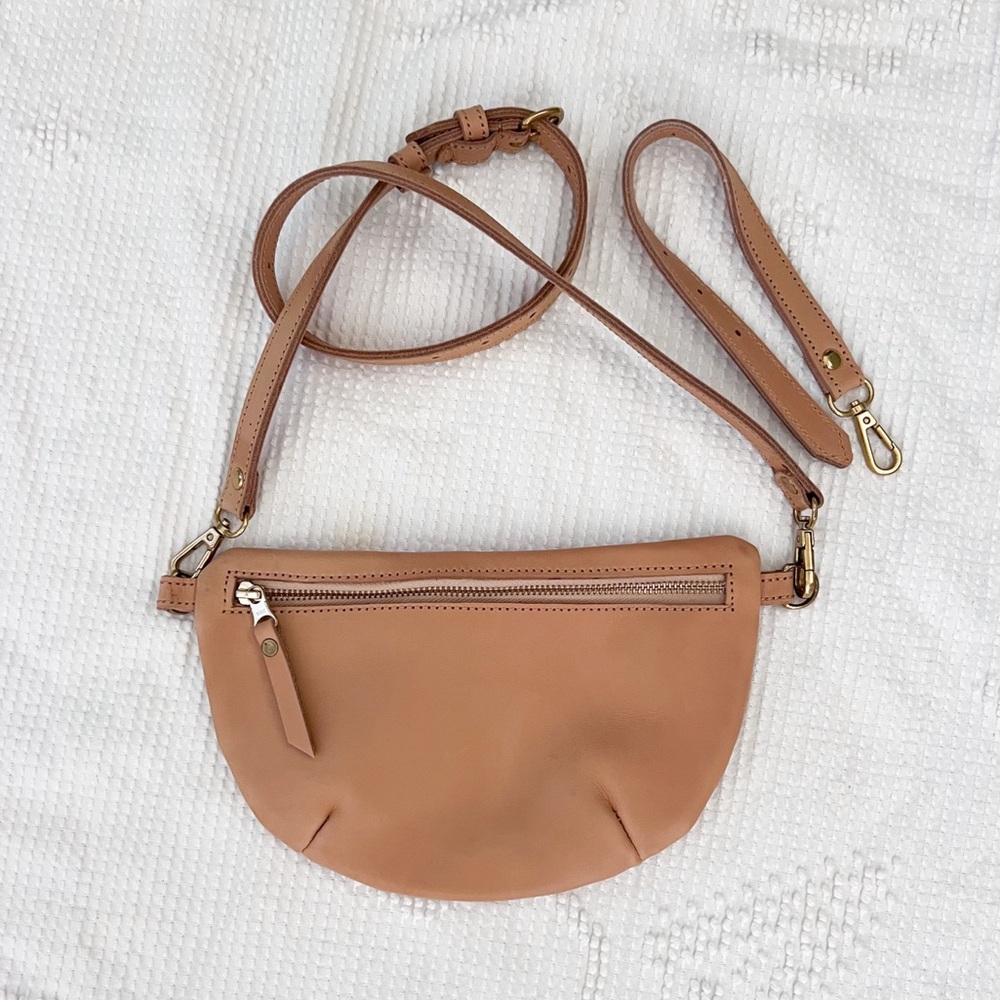 Abby Alley sling back in Tan Leather, Like New, Crossbody - Picture 2 of 6